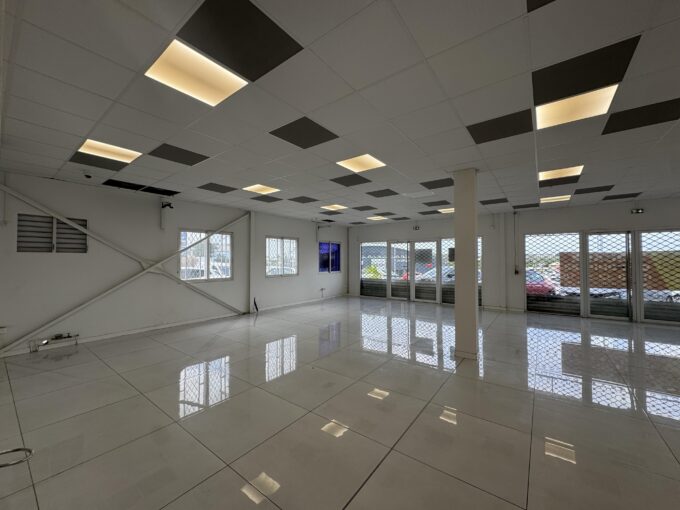 Local Commercial à Baie-mahault