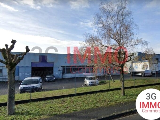 Local Industriel / Bâtiment à Niort