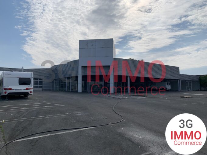 Local Industriel / Bâtiment à Migné-auxances