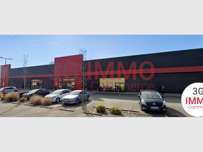 Local Commercial à La chapelle-saint-aubin