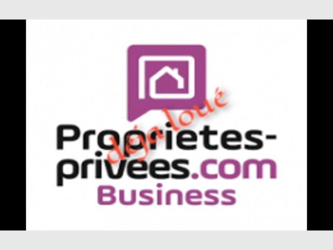 83310 GRIMAUD – Entrepôt / local industriel  200 m²