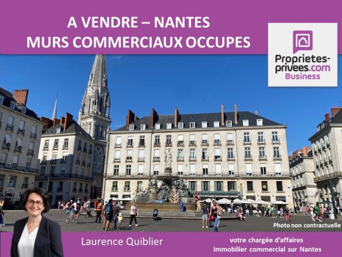 44000 NANTES – MURS COMMERCIAUX OCCUPES, GRANDE VITRINE