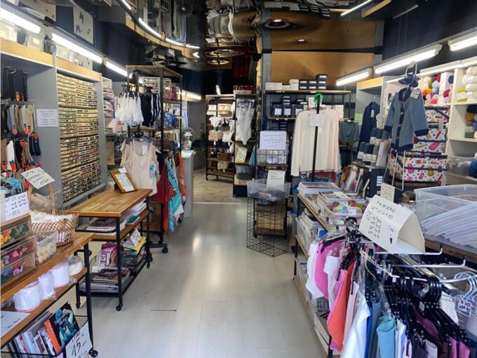 EXCLUSIVITE MONTARGIS –  Mercerie au coeur de la ville, emplacement n°1 !