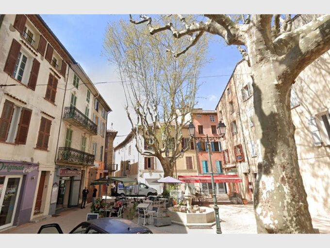 EXCLUSIVITE SALERNE – LOCAL LOCAL COMMERCIAL  20 m²