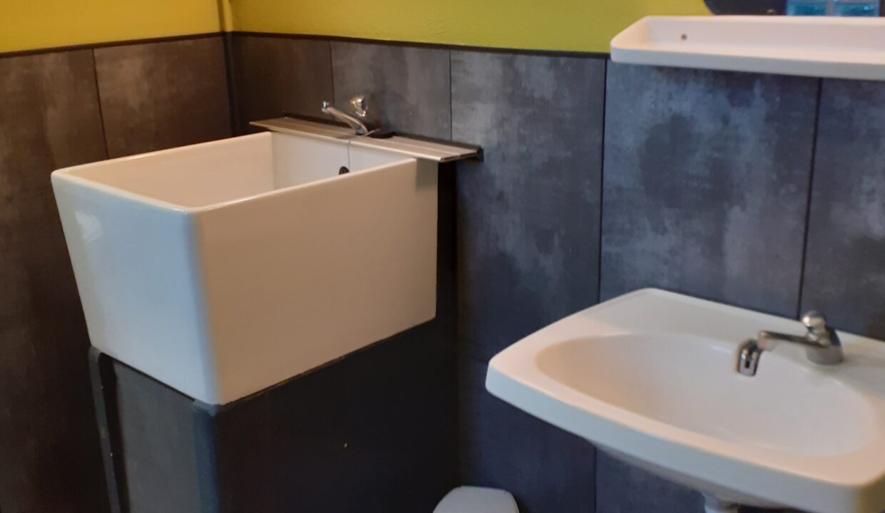 côté toilettes