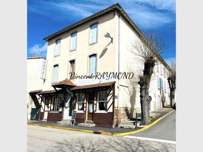 Local Commercial à Saint-germain-laval