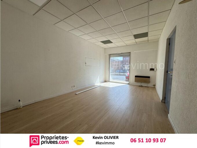 BRUAY LA BUISSIERE – Local commercial de 65 m², Résidence Berry