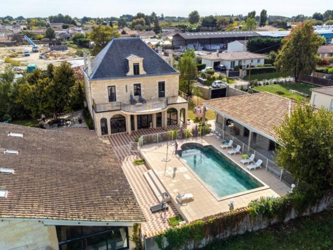 SECTEUR BORDEAUX : Propriété de prestige, Domaine hôtelier