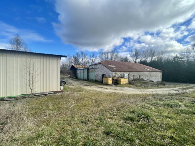 Local activité à Agen