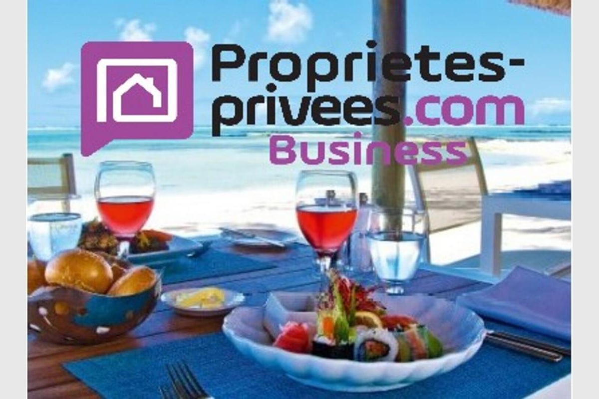 JUAN LES PINS – RESTAURANT 54 COUVERTS, TERRASSE VUE MER