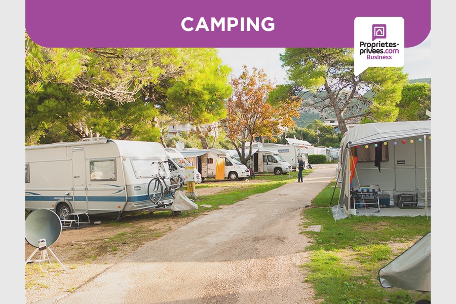 DOMAINE TOURISTIQUE,  hôtelier, chambres d’hôtes, camping, licence 4